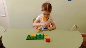 Алеся и  Тося, Алеся Н. 4 года