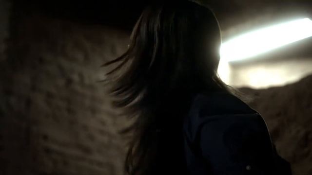 Luka Tries To Save Elijah And Ends Up Dead - The Vampire Diaries 2x16 Scene смотреть онлайн