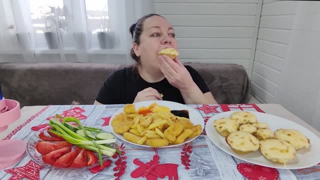 Мукбанг Наггетсы и жульены в тарталетках. смотреть онлайн