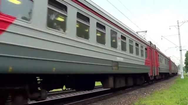Электропоезд ЭД4М-0283 по 3 главному пути! смотреть онлайн
