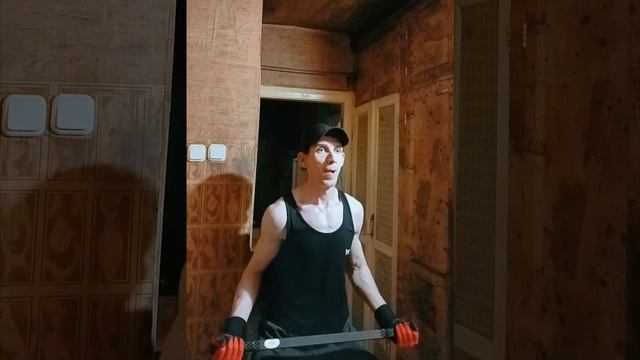 Твистер из стеклопластика 80 кг. Сильно хрустит. смотреть онлайн