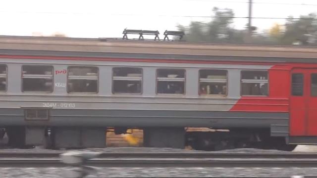 Электропоезд ЭД4М-0121 / Electric train ED4M-0121 смотреть онлайн