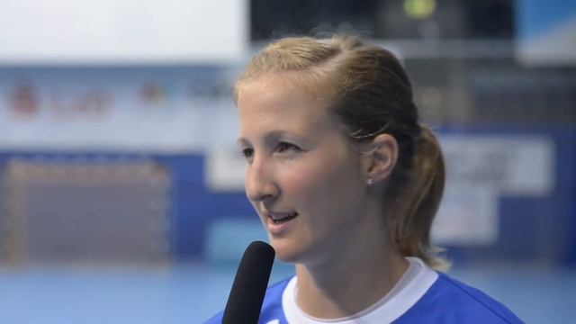 Interview mit Julia Renner nach dem 28:21 Erfolg über den TuS Metzingen смотреть онлайн