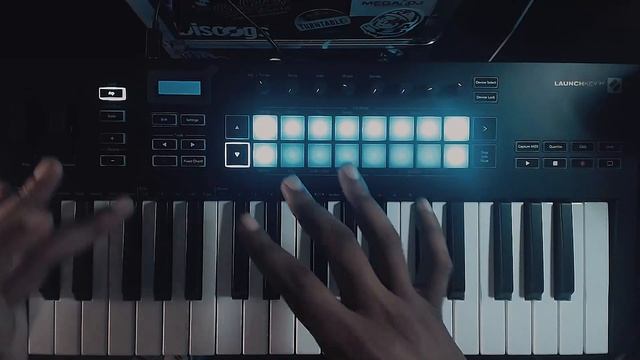 Novation Launchkey 37 MK3 - A Hip hop Producer Review смотреть онлайн