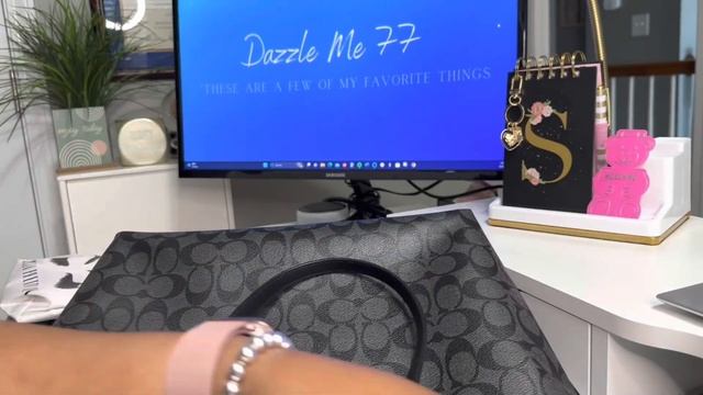 What’s in my travel bag? I quit the Neverfull for the COACH City Tote 🫢💓 смотреть онлайн