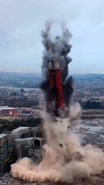 Smokestack Demolition смотреть онлайн