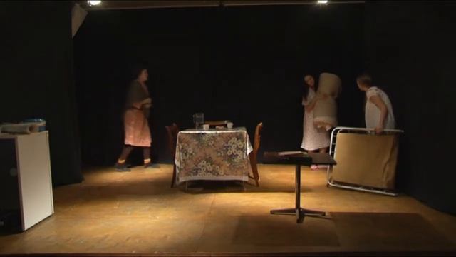 Муж и жена снимут комнату смотреть онлайн
