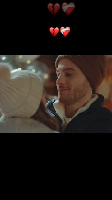 Ты не любишь её💔#sençalkapımı#edaserkan#handeerçel#kerembursin#aşk#selin#боль смотреть онлайн