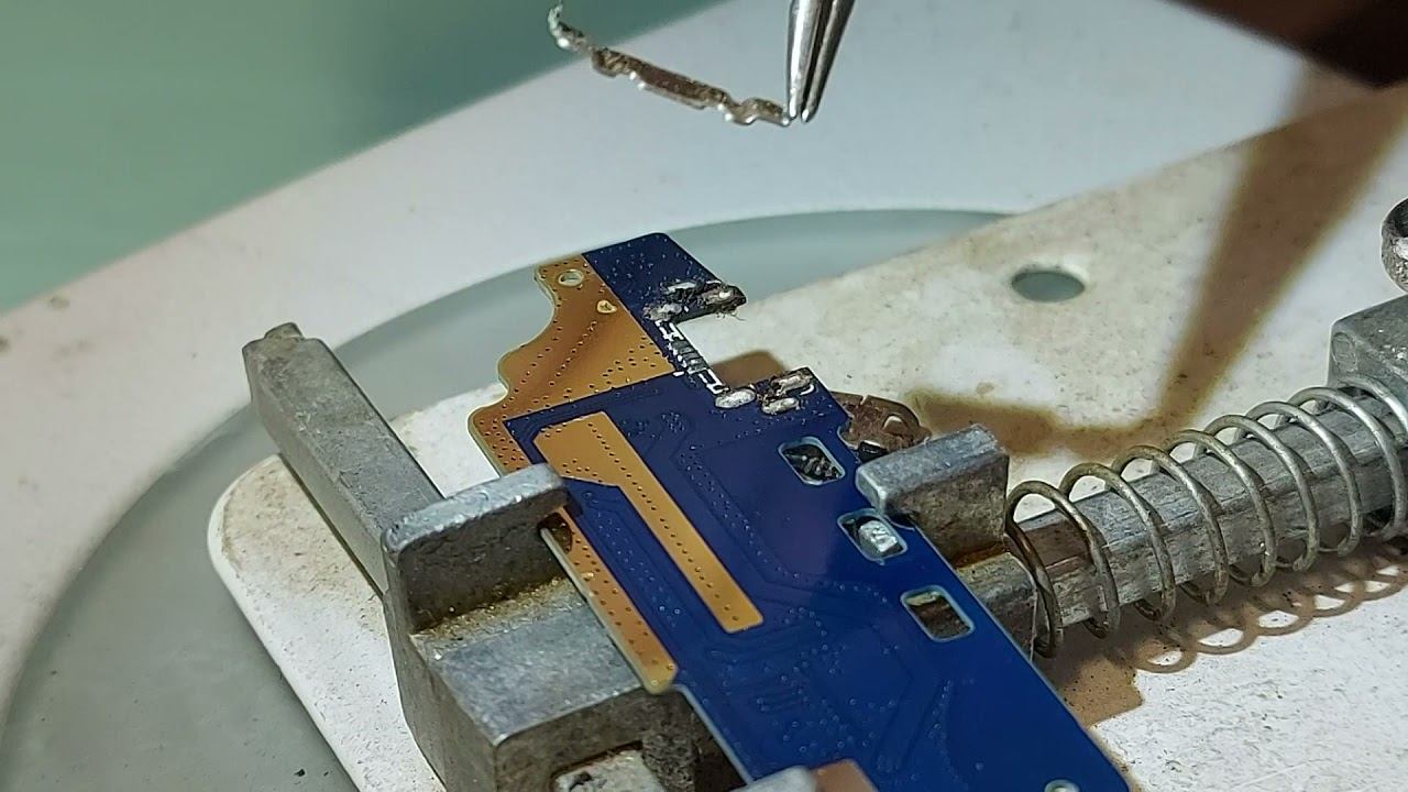 Не заряжается телефон ZTE BLADE L5 PLUS смотреть онлайн