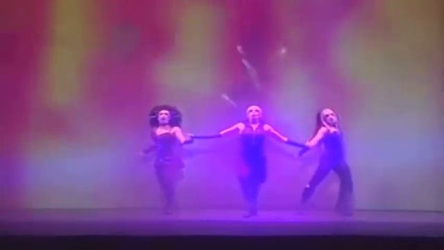 Winx Power Show - Non C'è Amore [with English translation] смотреть онлайн