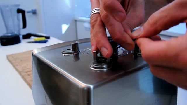 How to Change a Vitamix Drive Socket | Video смотреть онлайн