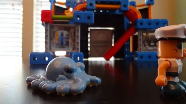 The Big Octopus Chase by Tanner Griffin (shanticake.com) смотреть онлайн