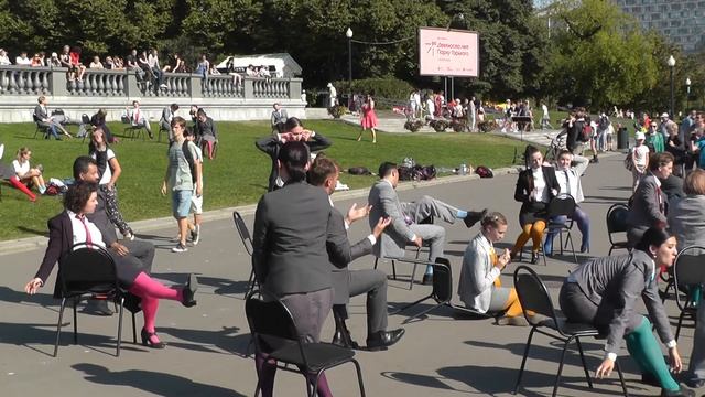 Уличный спектакль Liquid Theatre смотреть онлайн