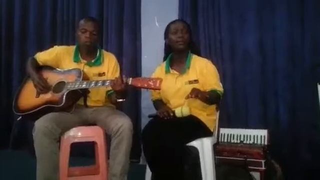 Umuziki nyarwanda w'Umwimerere. Umva kandi nawe wihere amaso impano ziwacu, kuririmba conogucuranga смотреть онлайн