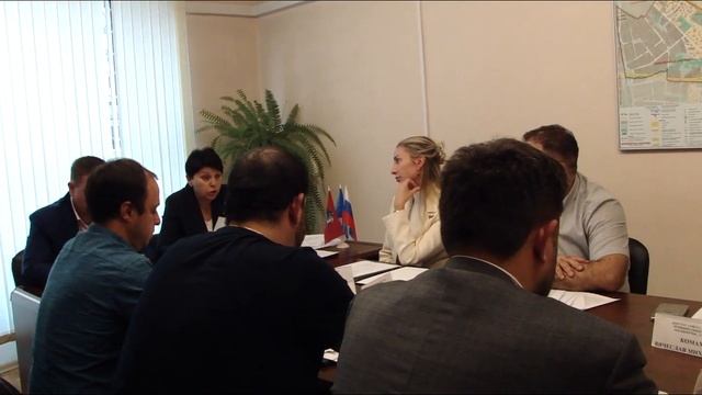 Компенсацию за установку шлагбаумов получат жители двух многоквартирных домов района смотреть онлайн