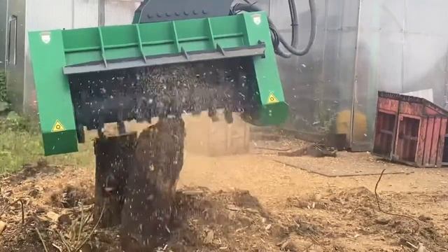 Мульчер роторный EXTEN SR1300 на колесном экскаваторе Doosan смотреть онлайн