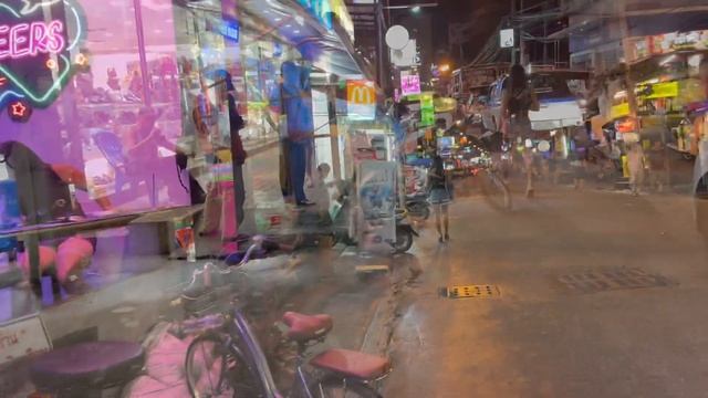 A NIGHT IN PATTAYA SOI BUAKHAO TREE TOWN AND SOI 9 PATTAYA AT NIGHT смотреть онлайн