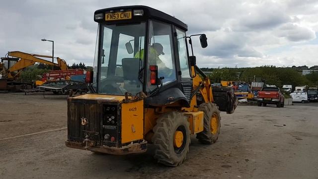 Lot 3617 2003 JCB 2CX Airmaster смотреть онлайн