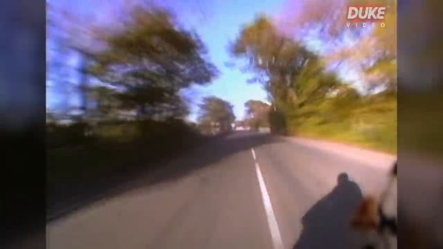 On-Bike TT Experience | Tim Leech | Kawasaki ZXR 750 смотреть онлайн