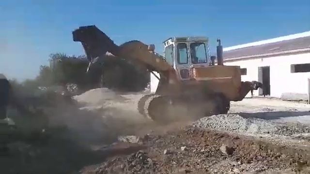 Бульдозер погрузчик либхер 631
