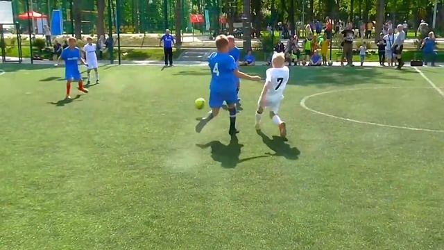 ⚽ДУПЛИЙ ДАНИИЛ И АЛЕКСЕЙ КАРАСЬ ПРОТИВ ЗВЕЗД ФУТБОЛА ⚽ DUPLII DANIIL ALEXEY KARAS VS FOOTBALL STARS смотреть онлайн