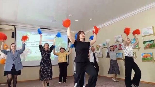 Россия- флешмоб для дошкольников.mp4 смотреть онлайн