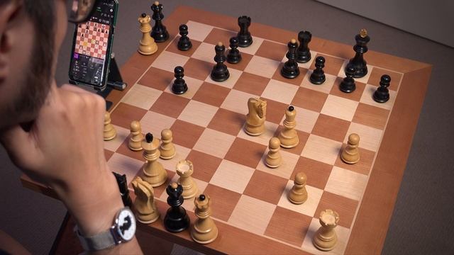 Morning Chess | Chessnut PRO with Custom Pieces! смотреть онлайн