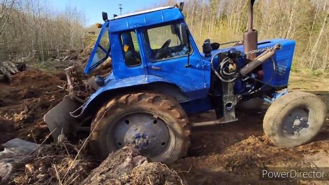 Карантин. Май 2020. Самоизоляция с пользой. Два МТЗ копают металлолом. смотреть онлайн