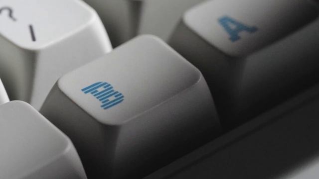 8BitDo Retro Mechanical Keyboard - M Edition смотреть онлайн