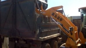 Фронтальный погрузчик zl 20