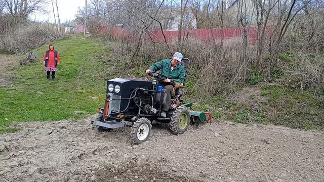 Мотоблочна фреза до мототрактора. Перша робота фрезою