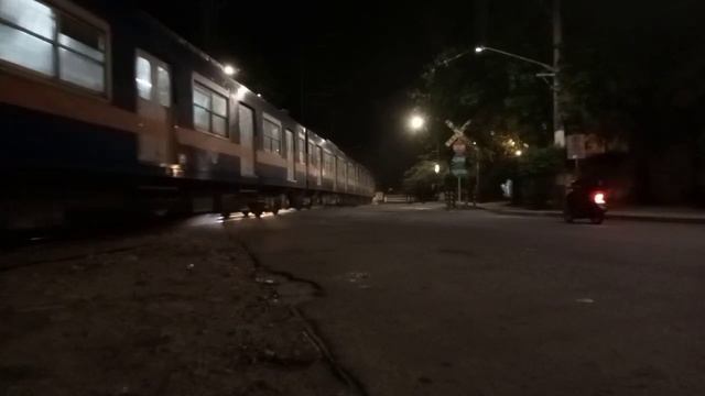 Philippine National Railways MSC 621 DEL 922 Hauling with EMU 5 and MSC 711 INKA DMU 8102 смотреть онлайн