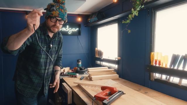 Pallet Wood HerringboneTable #workshopbanterchallenge смотреть онлайн