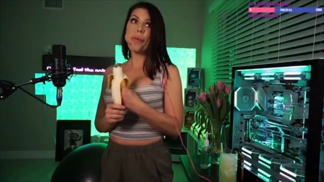 adriana chechik - "my boobs are too hot for twitch" смотреть онлайн