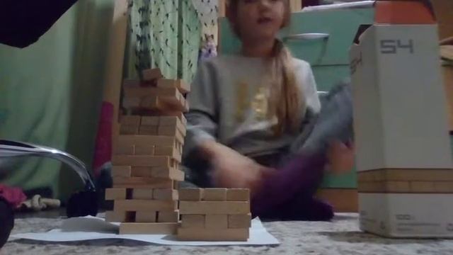 Угадай игру. Упаковка старои́ игры смотреть онлайн