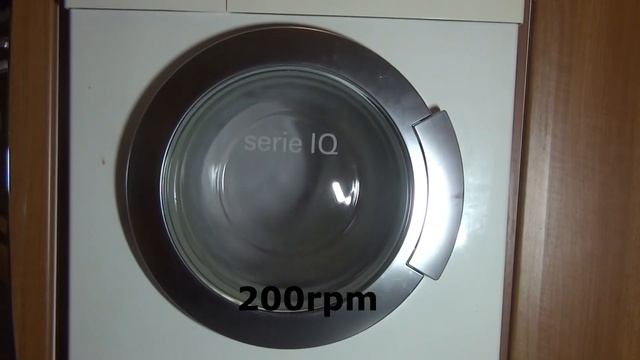 Siemens Serie IQ1430 Washing machine : Easy care prewash spin 400rpm смотреть онлайн