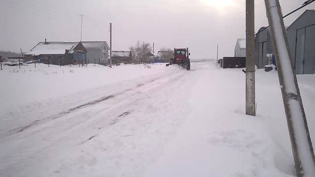 Кировец К -744Р1 расчистка дороги смотреть онлайн