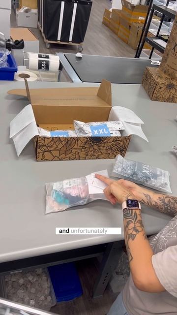 Pack An Order With Me To The Philippines 🇵🇭📦✨ #smallbusiness #scrunchies #handmadewithlove смотреть онлайн