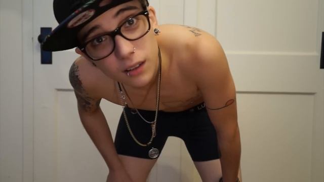 Men's Underwear vs. TOMBOYx! смотреть онлайн
