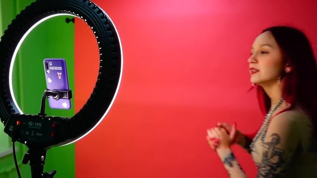 ЗУБЪР срещу ПОПУЛЯРНА в училище! Разменени места 😱 смотреть онлайн