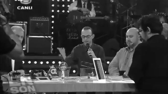 Bir Daha Bana Benzeme Angel | Küçük İskender смотреть онлайн