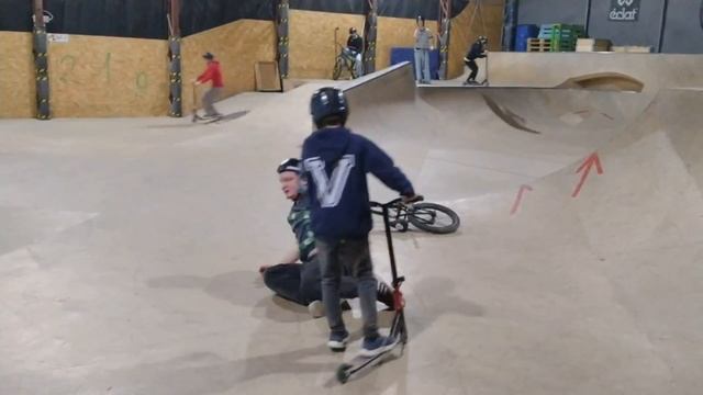 PSKOV BMX MTB Скейт-Парк Волна Выпуск #1 Неудачные дубли смотреть онлайн