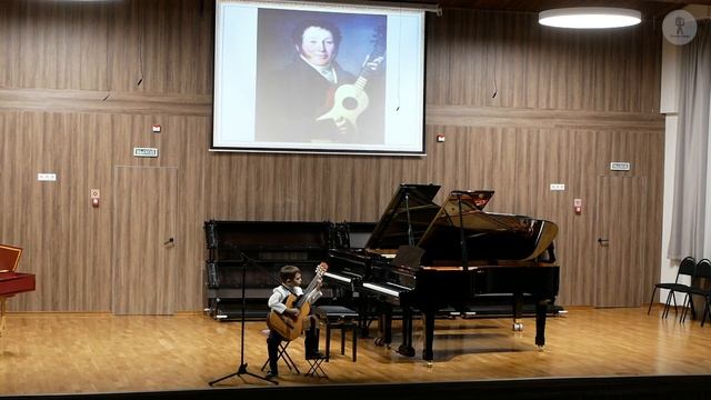 Карулли "Рондо", исполняет Сафин Инсаф смотреть онлайн