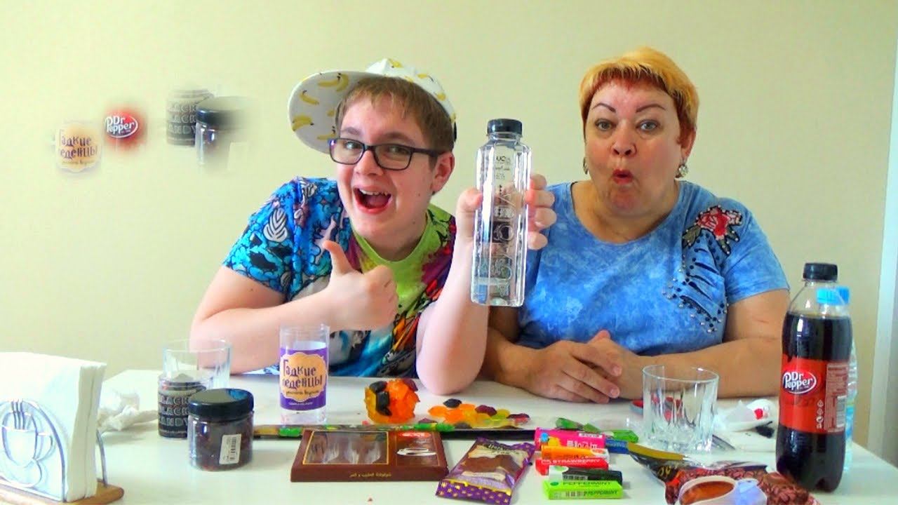 Пробуем АМЕРИКАНСКИЕ вкусняшки с МАМОЙ! Соседи СТУЧАТ нам по БАТАРЕЕ! смотреть онлайн