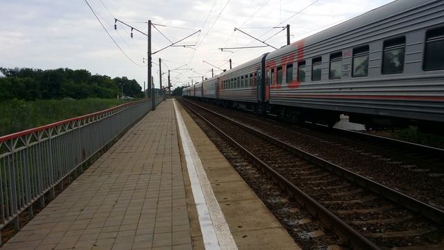 ЭП1М-613 с пассажирским поездом на юг по о.п. Чепигинский неспешный ход смотреть онлайн