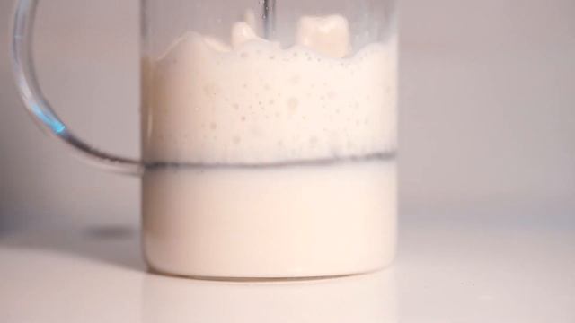 LEITE CREMOSO NA PRENSA FRANCESA PARA LATTE ART E DRINKS смотреть онлайн