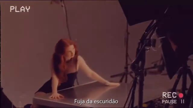 Lena Katina (t.A.T.u.) - Fuja da escuridão (Елена Катина - Из темноты ) смотреть онлайн