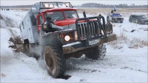 УРАЛ БУКСУЕТ В ГОРУ!