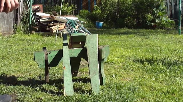 ДЕРЕВЯННАЯ СКАМЬЯ ПРОТИВ КИРПИЧА ПРИЯТНОЕ ВИДЕО смотреть онлайн