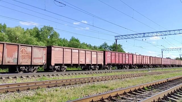 Тепловоз 2ТЭ116-1495, ст. Антропшино, Ленинградская обл., 05.08.2022г. смотреть онлайн